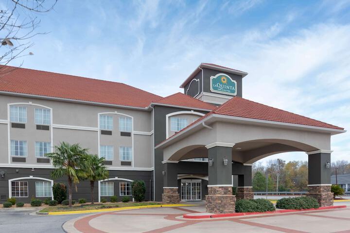 Hotel 3 of 40