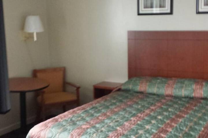 Room 15 of 25