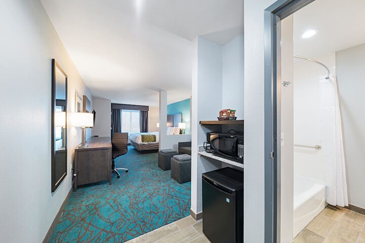 Room 25 of 48