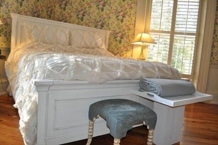 Room 14 of 20