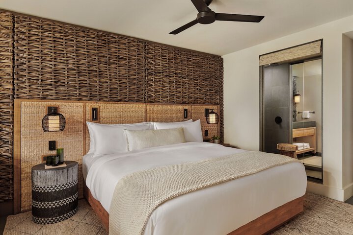 1 Hotel Hanalei Bay