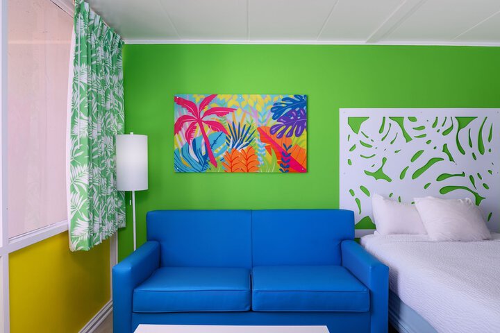 Room 16 of 35