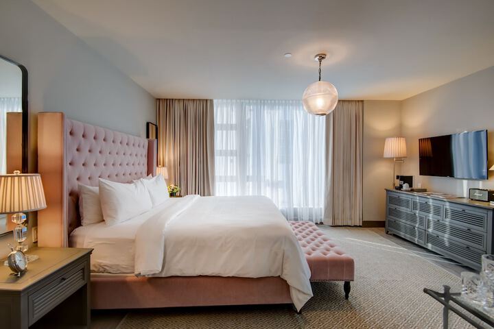 Room 25 of 104