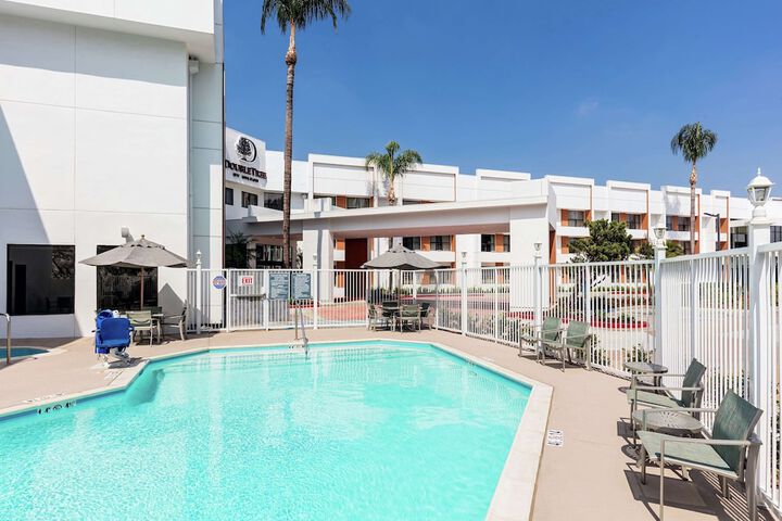 DoubleTree by Hilton Pomona
