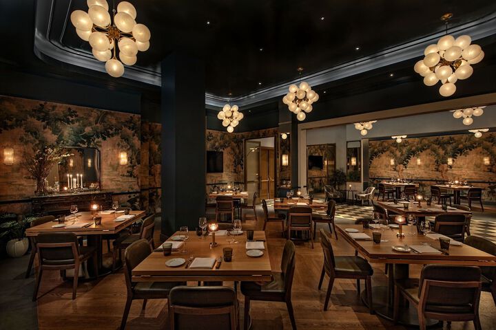 Dining 127 of 162