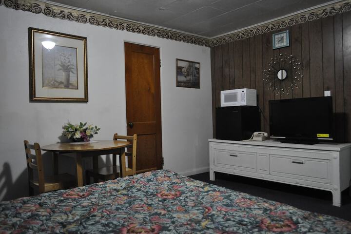 Western Motel