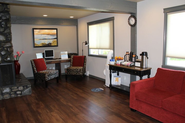 Hotel Interior 34 of 145