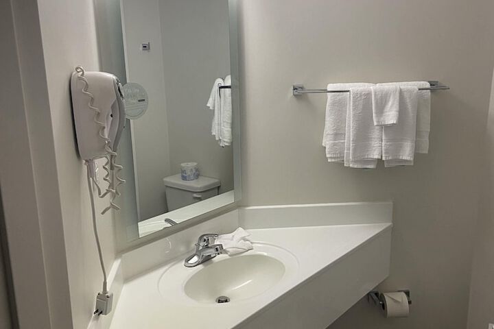 Room 27 of 56