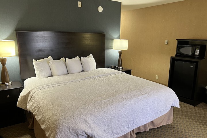 Room 48 of 58