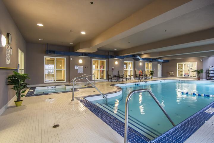 Pool 10 of 54