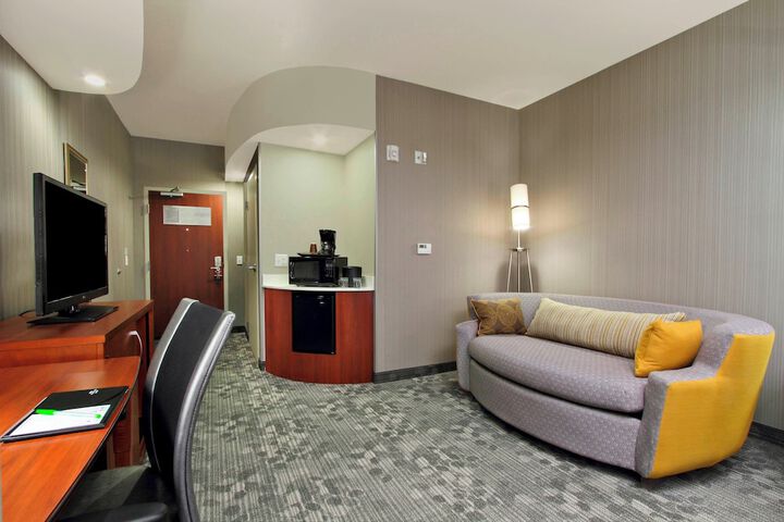 Courtyard by Marriott Victoria