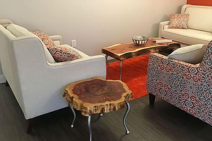 The Acorn Suites