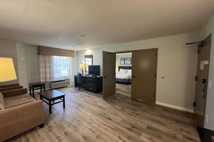 Wingate by Wyndham Bel Air I-95 Exit 77A / APG Area