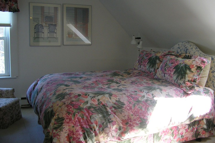Room 11 of 35