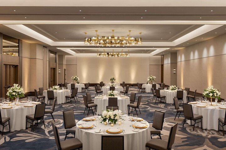 Valley Hotel Homewood Birmingham Curio Collection by Hilton