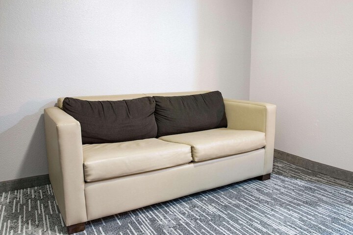 Country Inn & Suites by Radisson Columbus West, OH