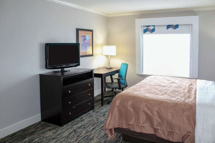 Room 17 of 32