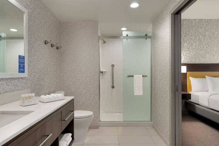 Room 19 of 39