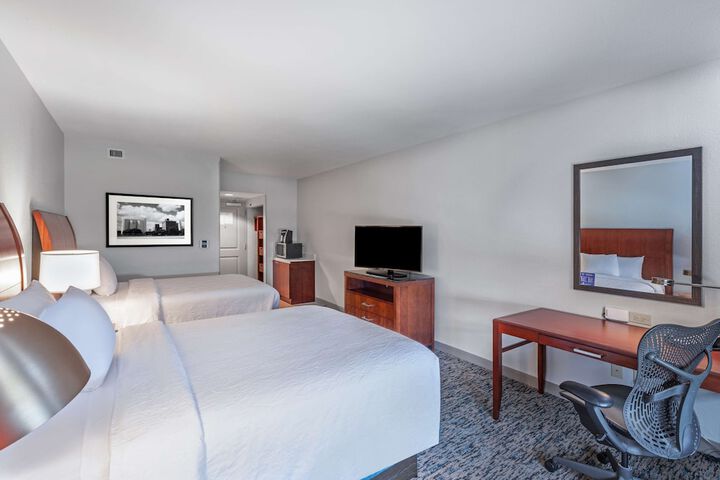 Room 32 of 48