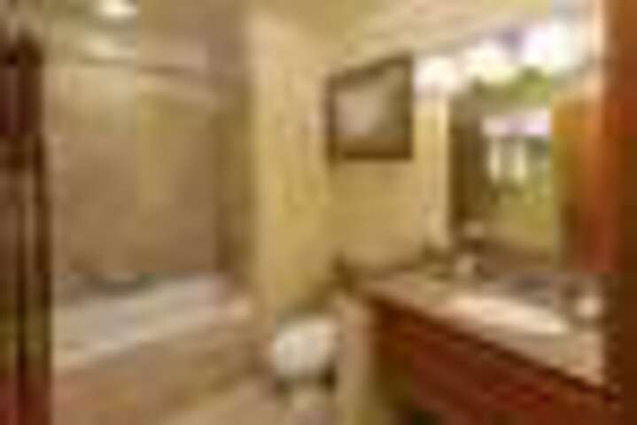 Room 31 of 168