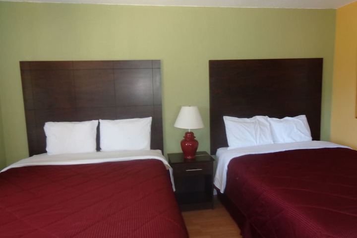 Room 33 of 89