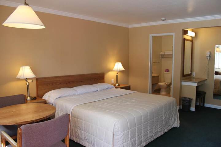 Room 13 of 43