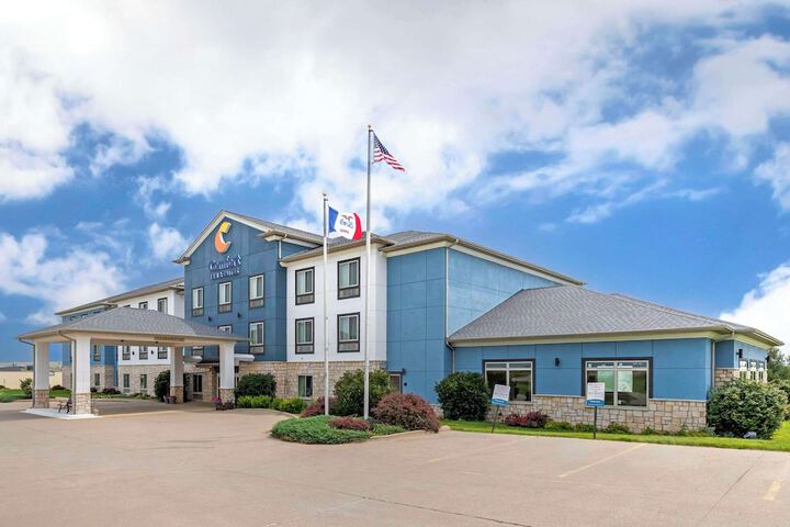 Comfort Inn & Suites Grinnell near I-80