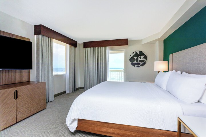 Holiday Inn & Suites Daytona Beach on the Ocean by IHG