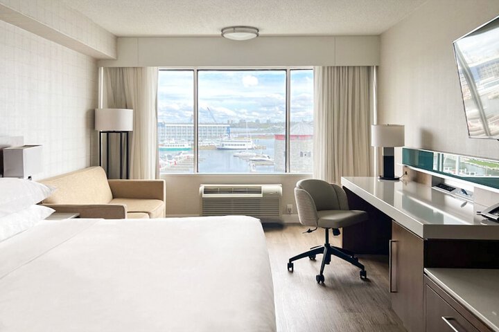 Delta Hotels by Marriott Kingston Waterfront