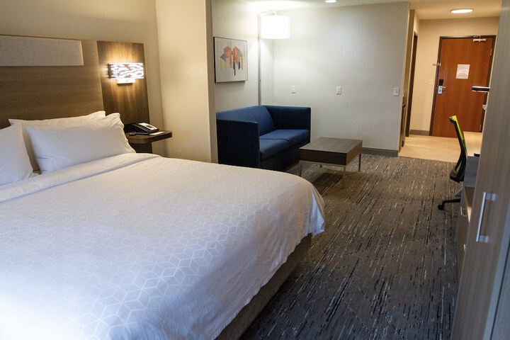 Room 40 of 56