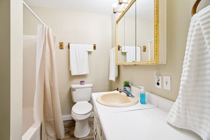 Charming Pocahontas Escape Near Historic Downtown!