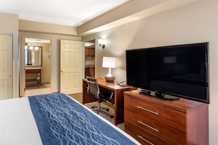 Room 7 of 30