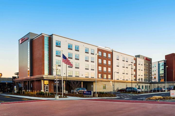 Hotel 2 of 51