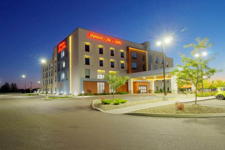 Hotel 5 of 93