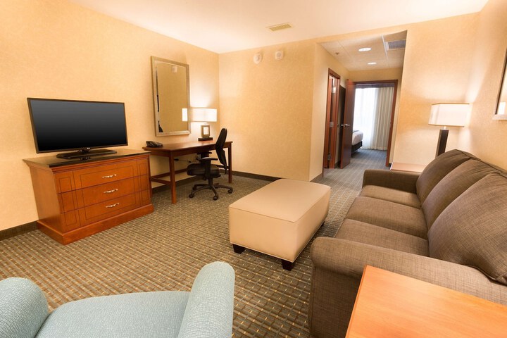 Room 15 of 40
