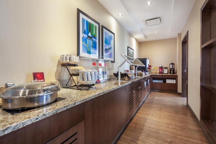 Best Western Plus Edmonton Airport