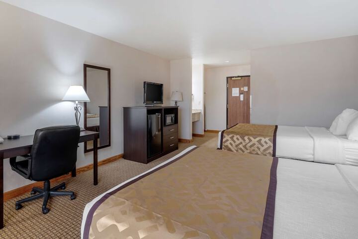 Room 8 of 31