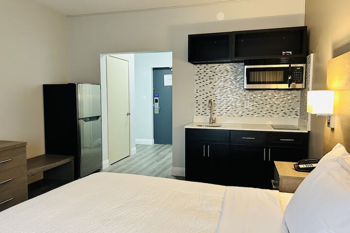 Room 13 of 24