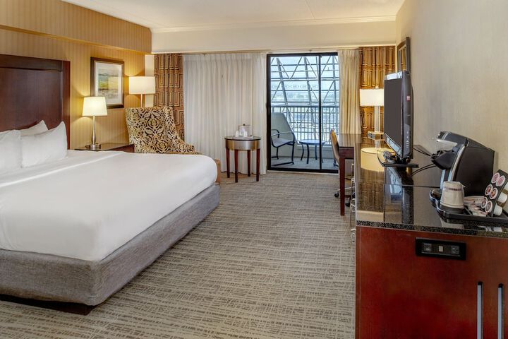 Crowne Plaza St. Louis Airport by IHG