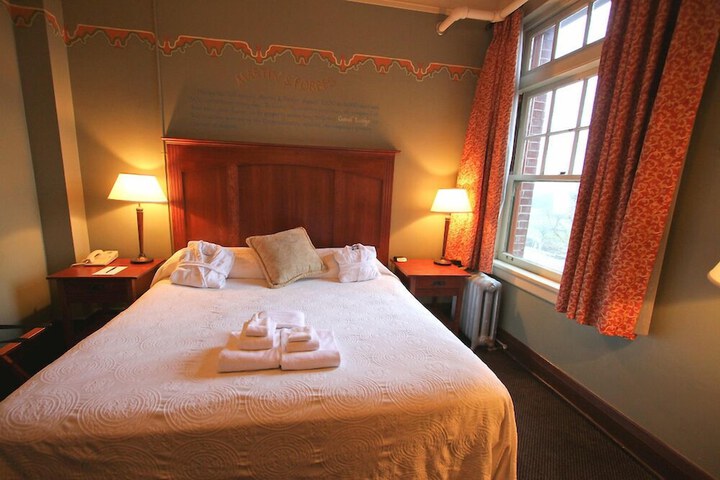 Room 26 of 138