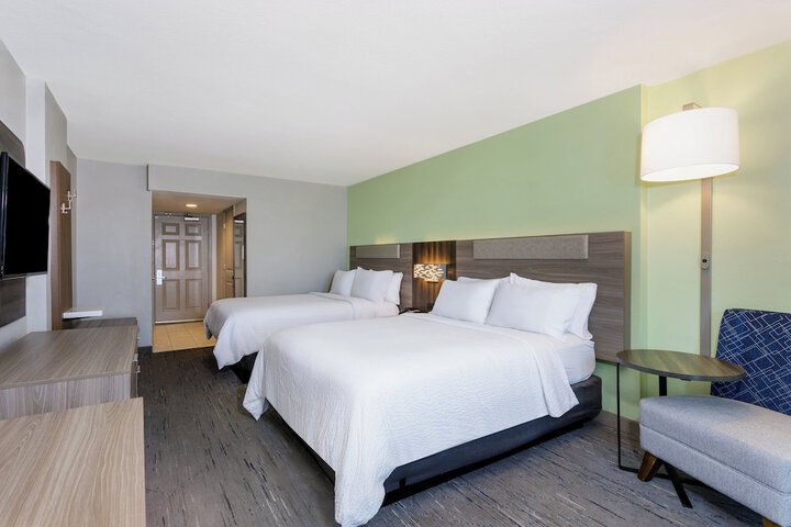 Room 48 of 90