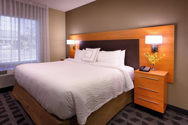 Room 21 of 30
