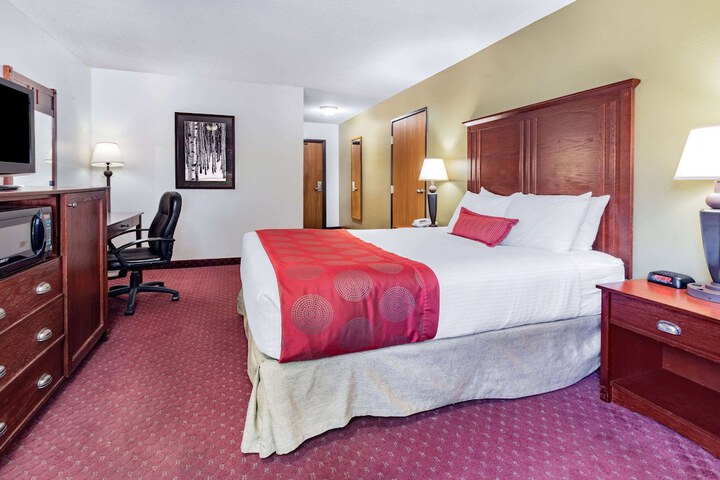 Room 53 of 73