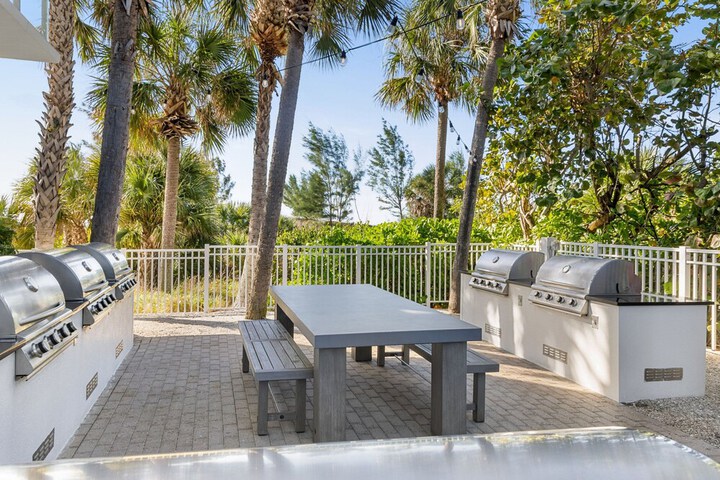 Marriotts Crystal Shores