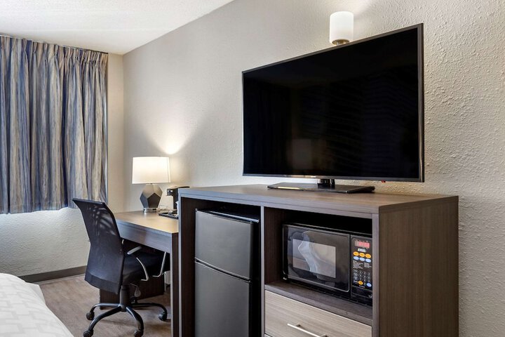 Room 19 of 29
