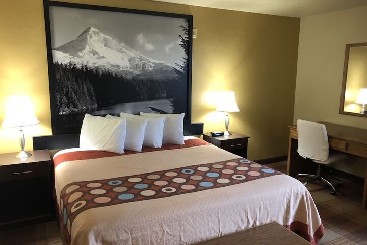 Super 8 by Wyndham Kennewick