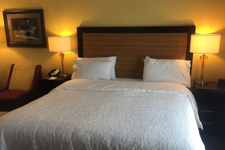 Room 43 of 118