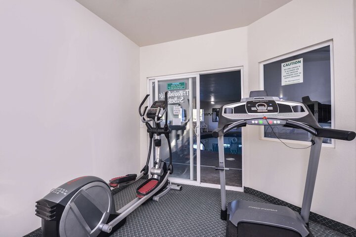Travelodge Suites by Wyndham Newberg