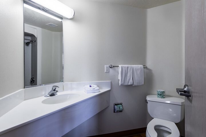 Room 17 of 29