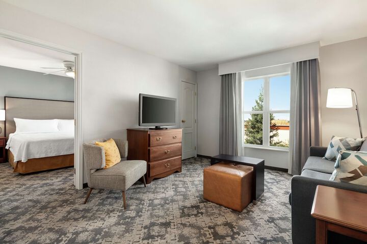 Room 35 of 53